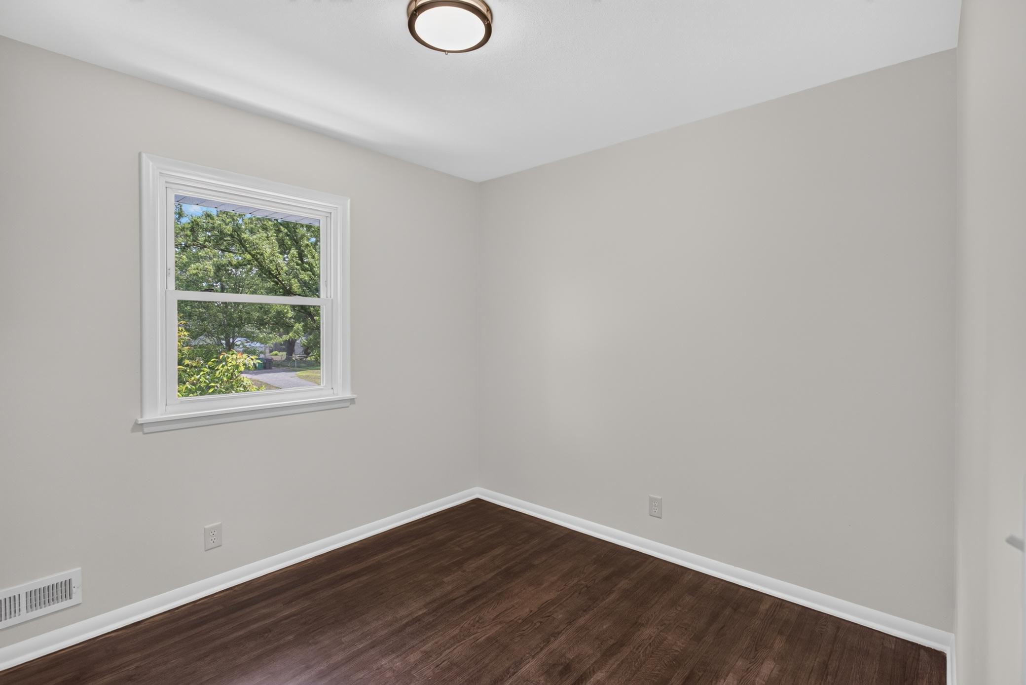 373 105th Avenue Ne Property Photo 11