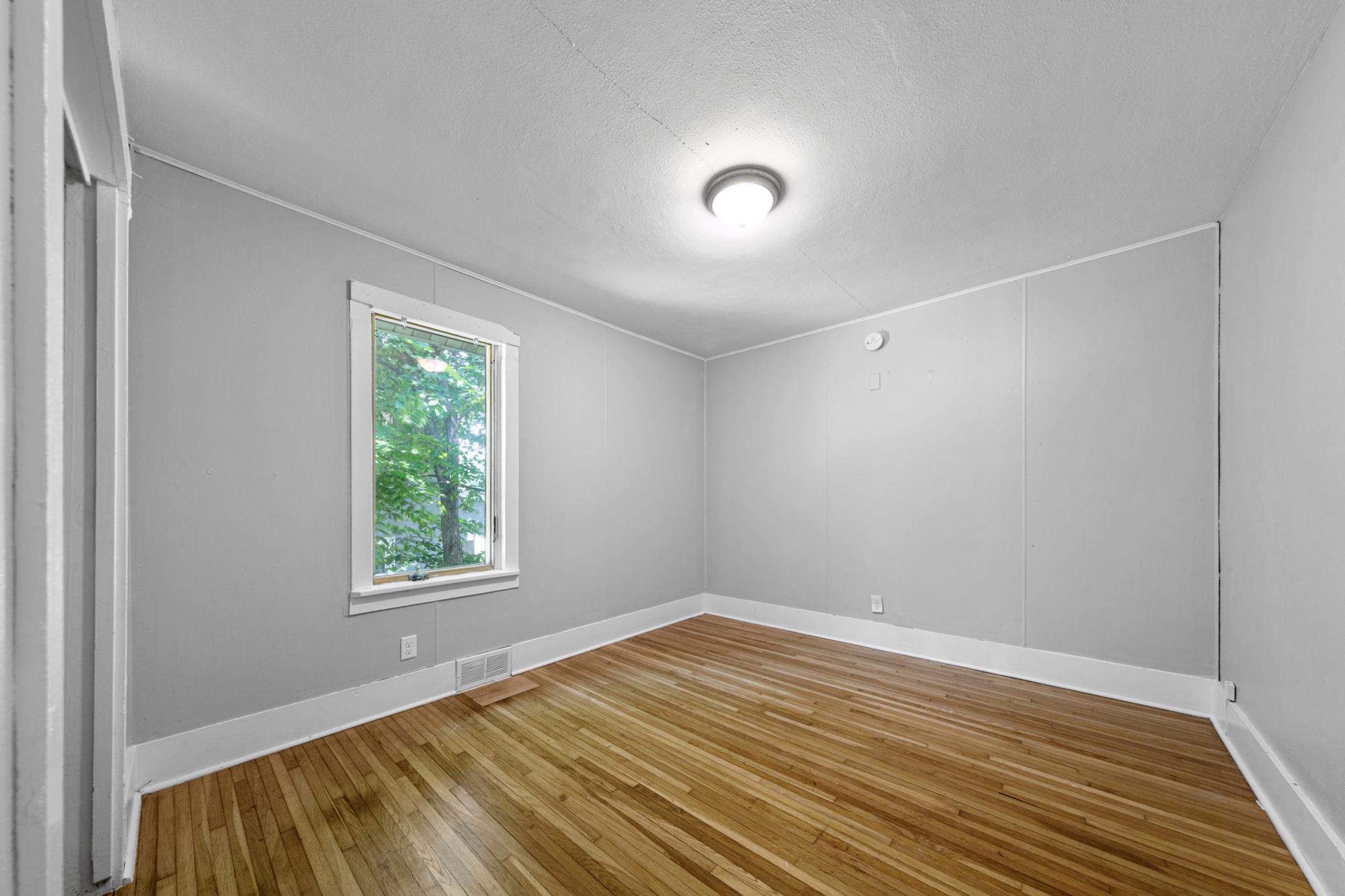 603 11th Avenue Ne Property Photo 9