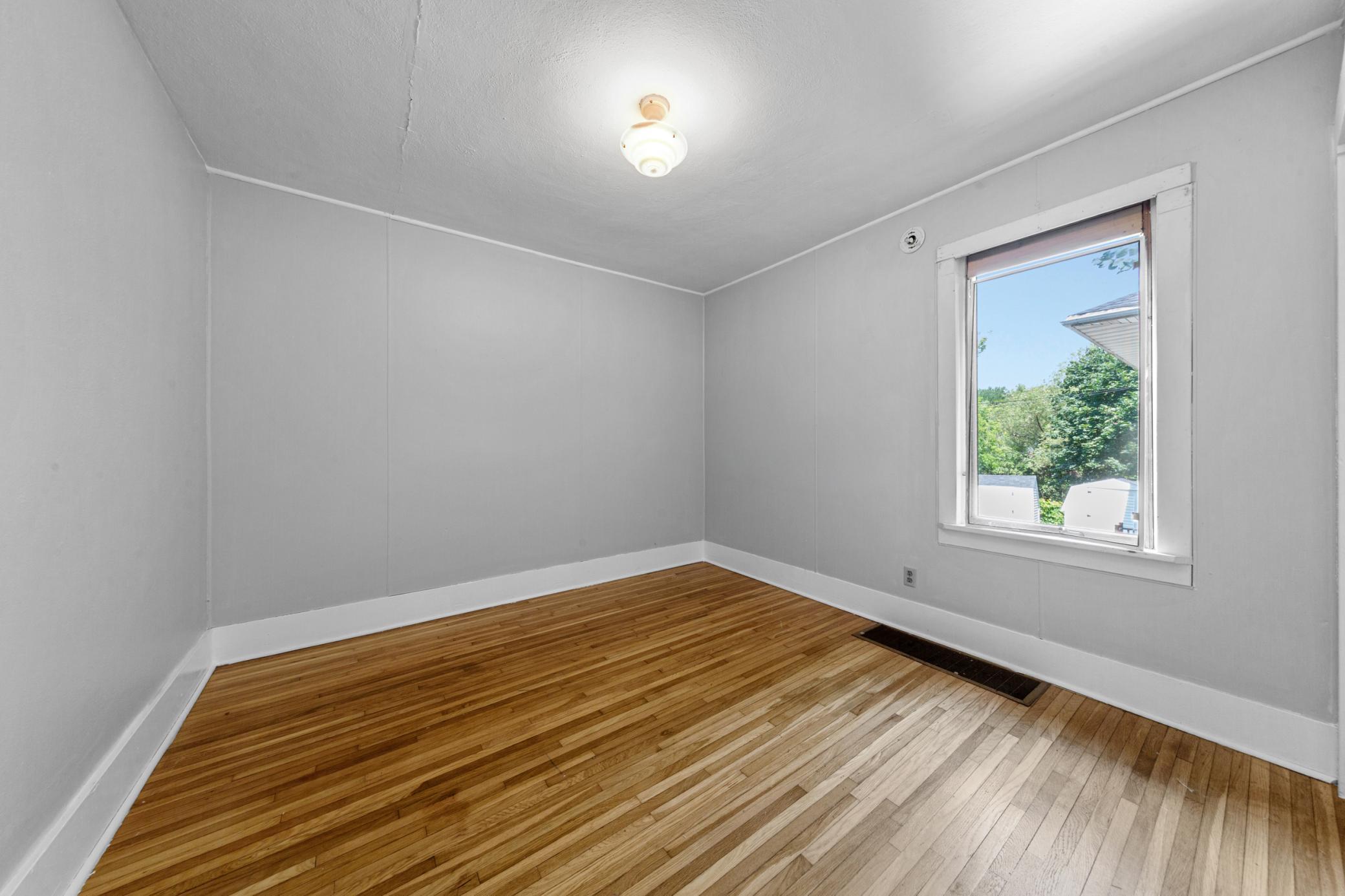 603 11th Avenue Ne Property Photo 11