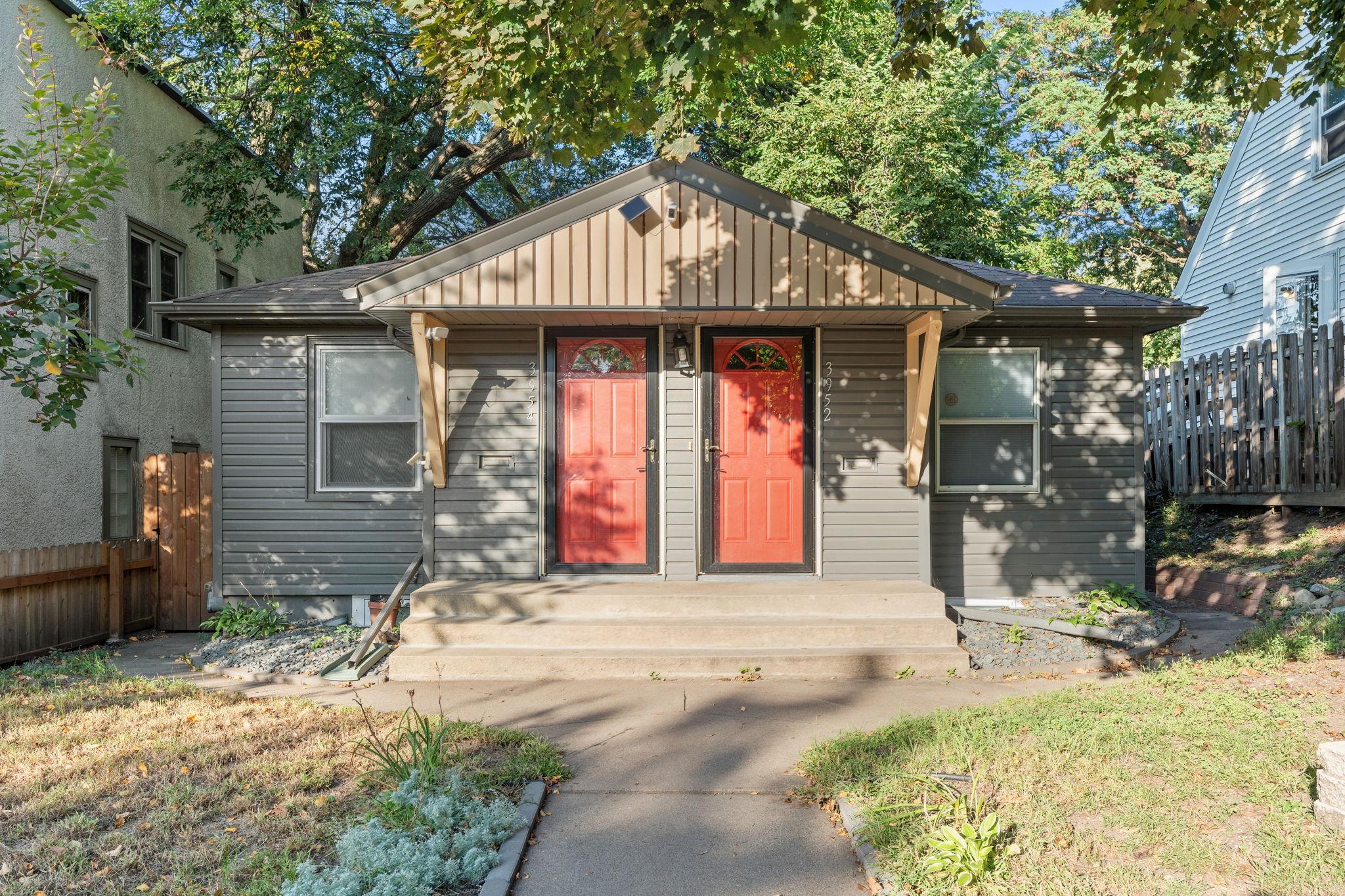 3952 Bloomington Avenue Property Photo 3