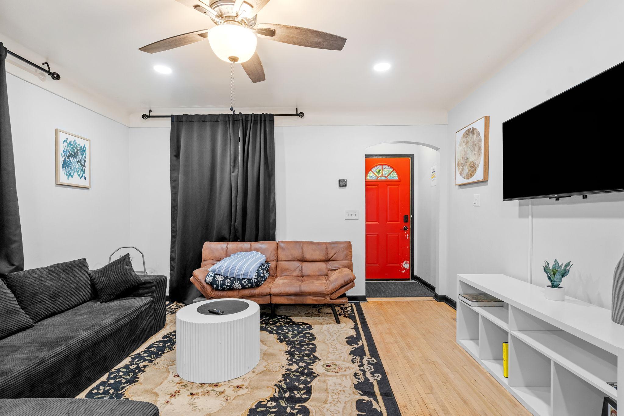 3952 Bloomington Avenue Property Photo 4