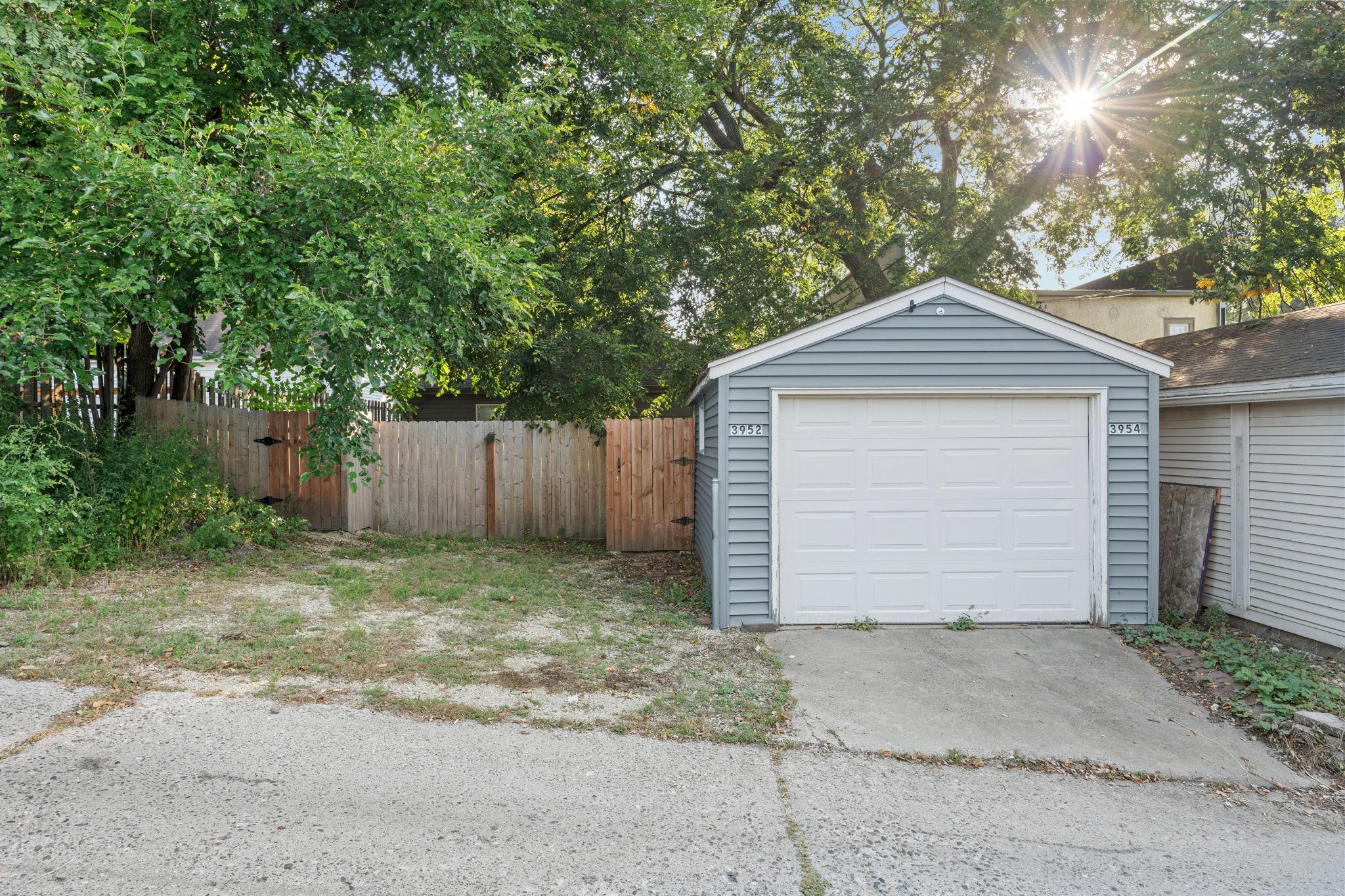 3952 Bloomington Avenue Property Photo 41
