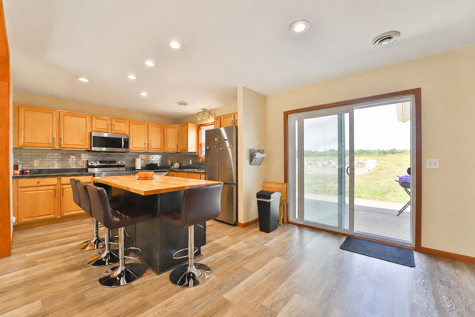 3736 Cedar Scenic Road Property Photo 6