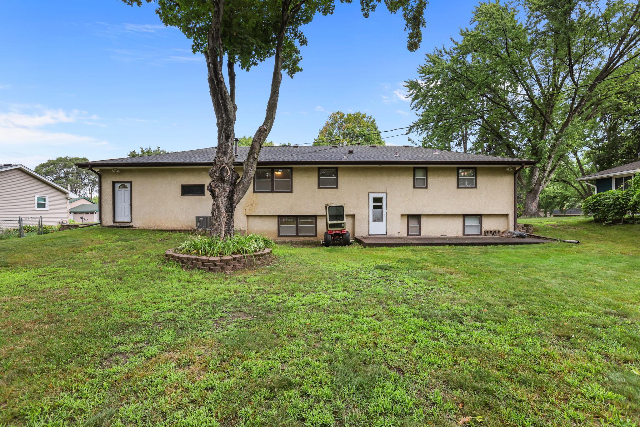 21609 Ahlstrom Avenue Property Photo 37