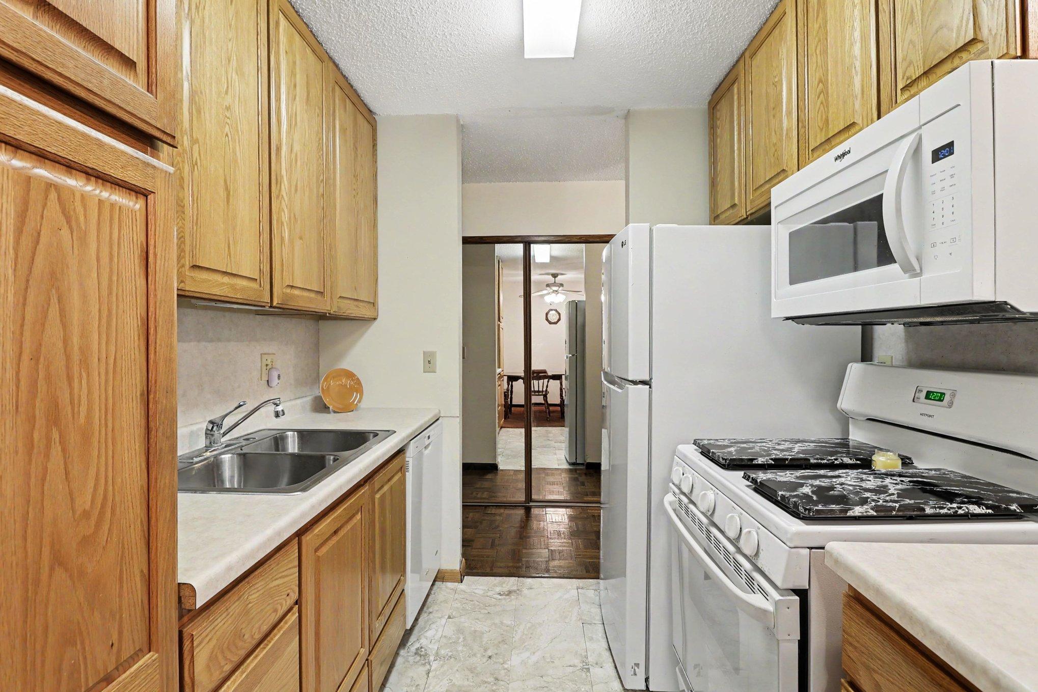 4201 Lakeside Avenue N 307 Property Photo 1