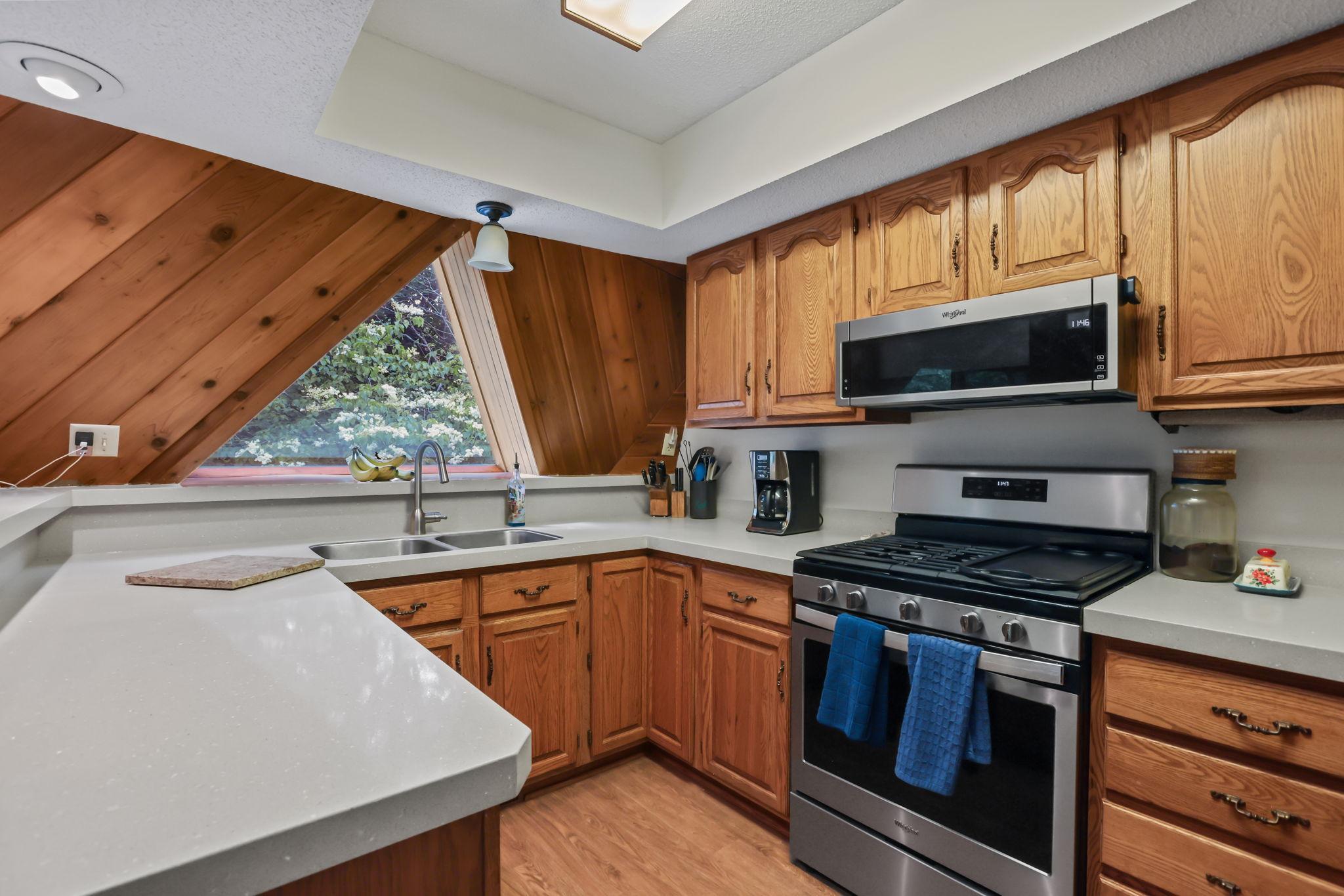 17345 Kettle River Boulevard Ne Property Photo 11