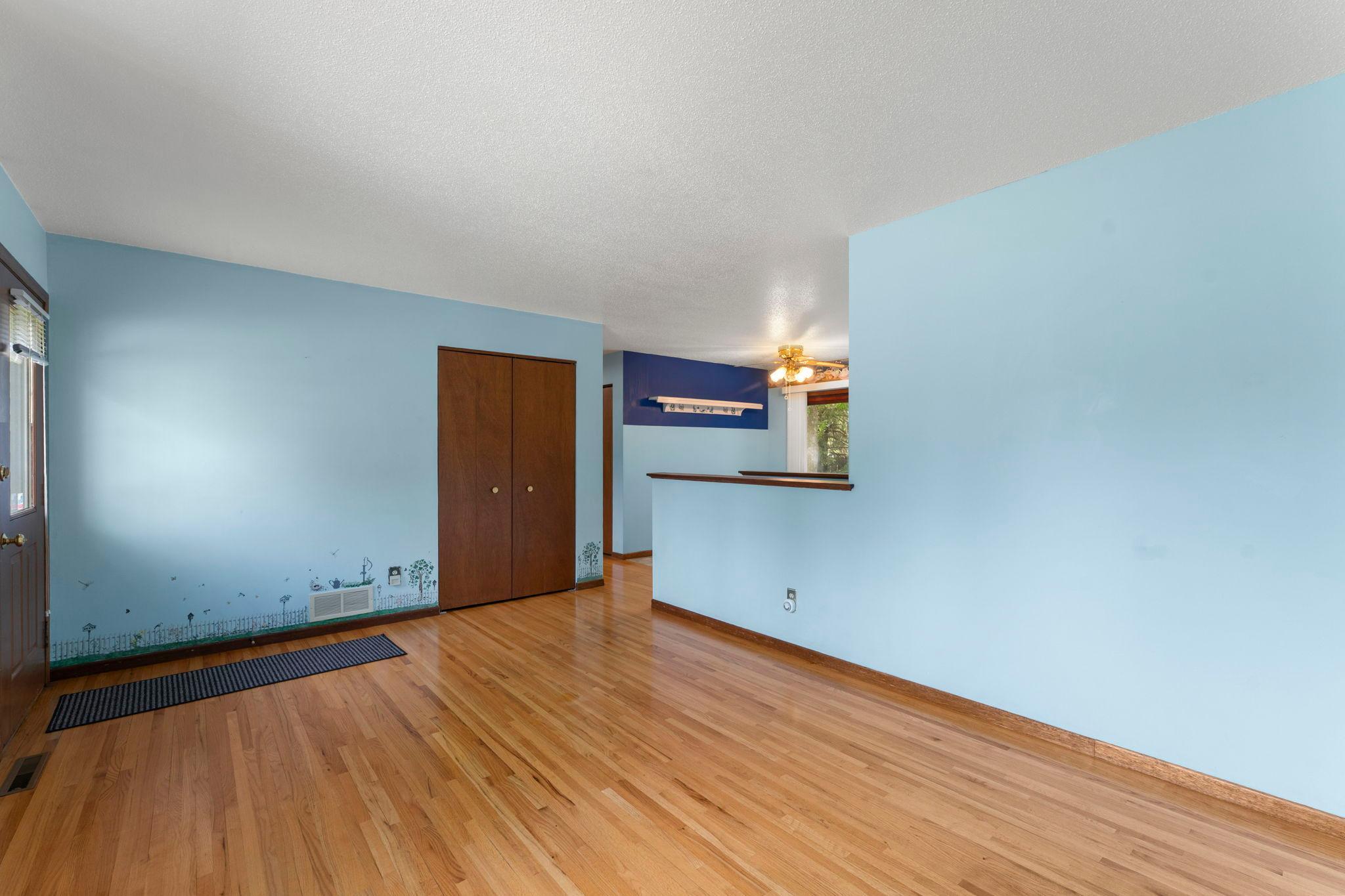 5895 Red Fox Run Property Photo 13
