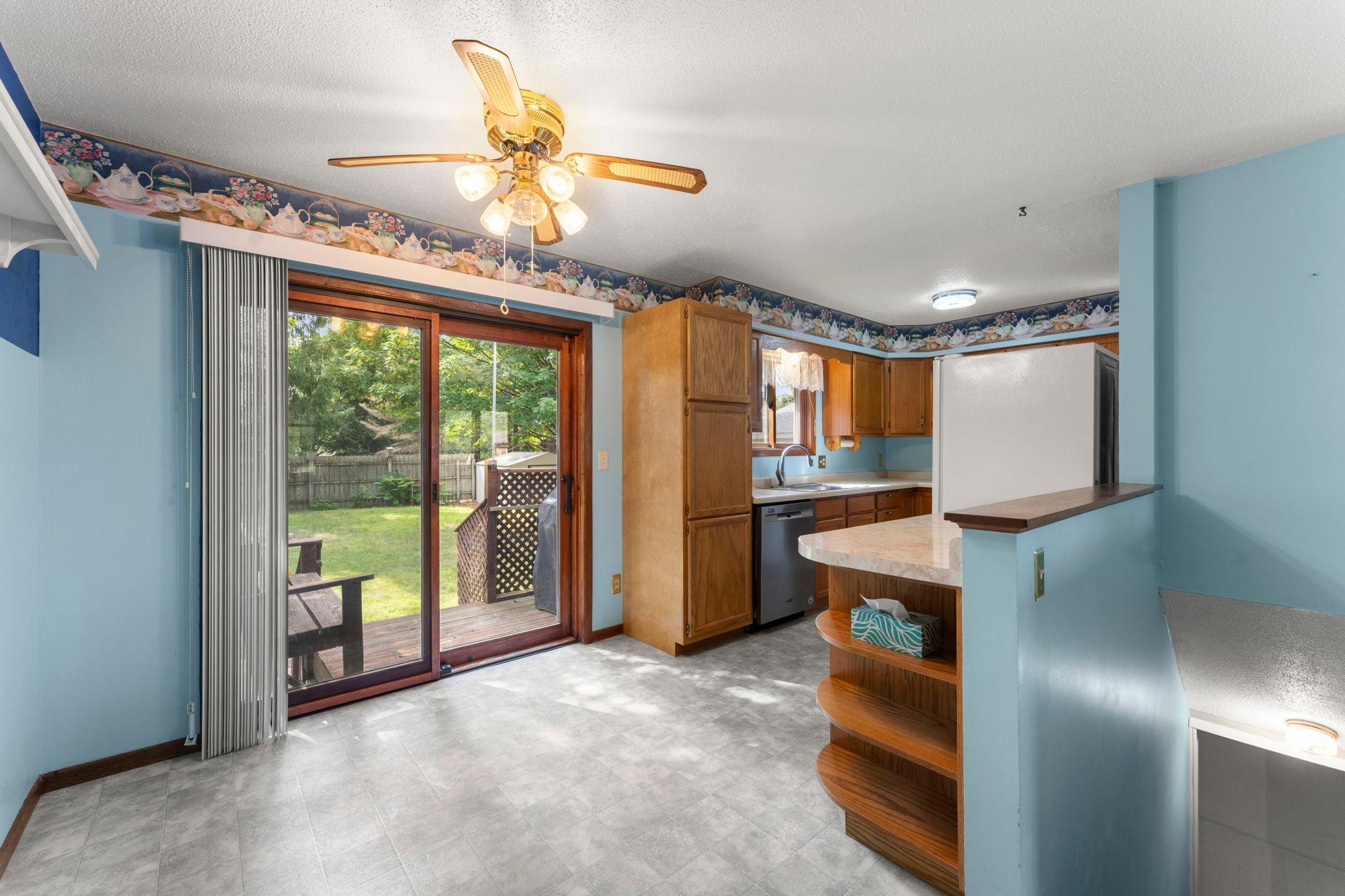 5895 Red Fox Run Property Photo 17