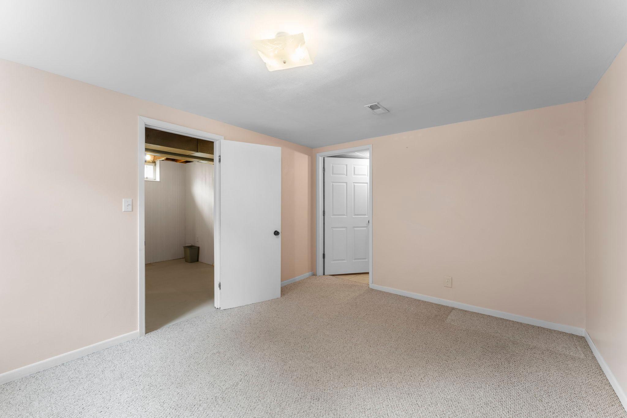 5895 Red Fox Run Property Photo 33