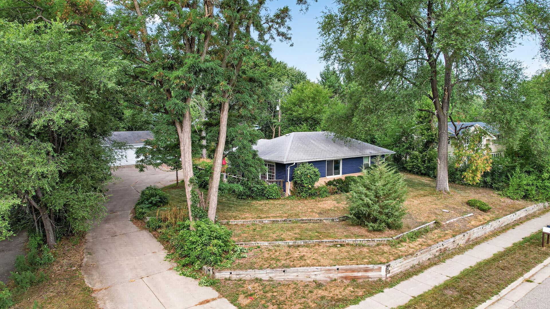 1684 Long Lake Road Property Photo 1