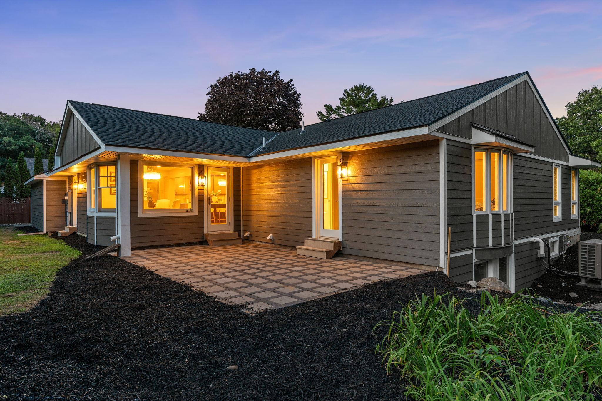 11934 James Road Property Photo 6