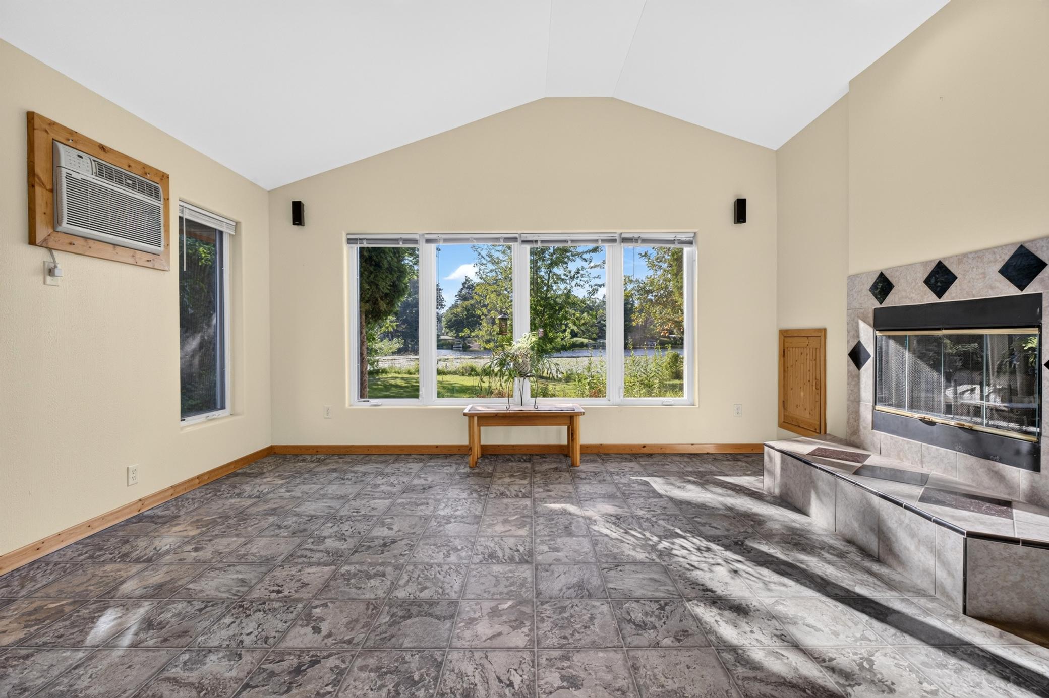 313 5th Street Property Photo 6