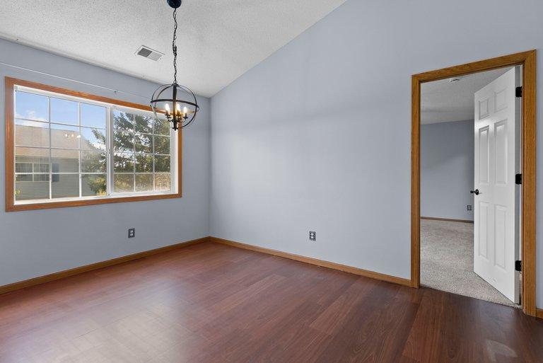 7559 Derby Lane Property Photo 11