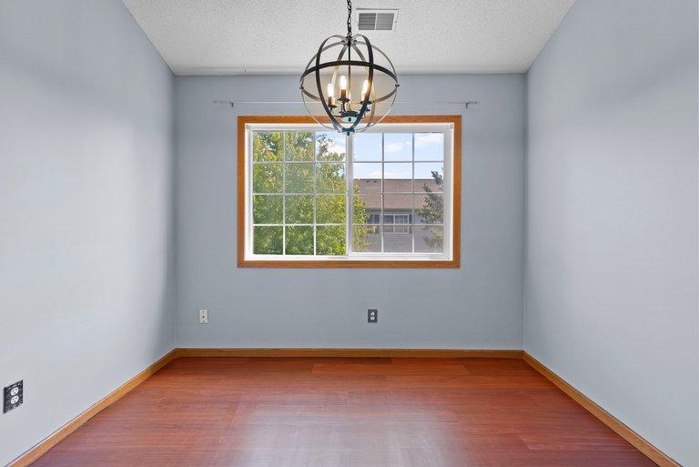 7559 Derby Lane Property Photo 12