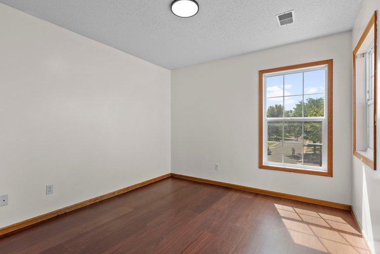 7559 Derby Lane Property Photo 22