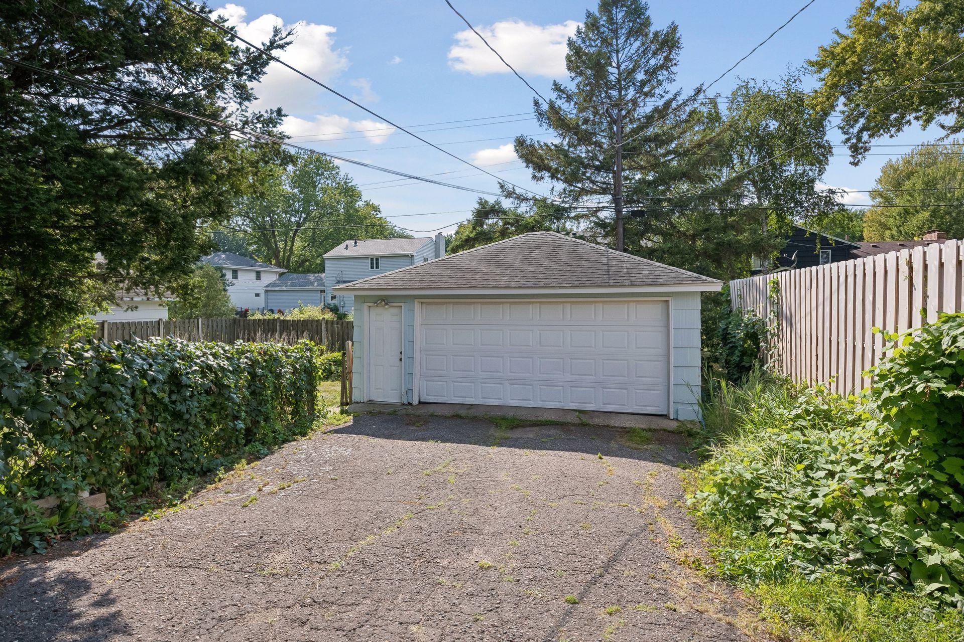 6324 Rolf Avenue Property Photo 29