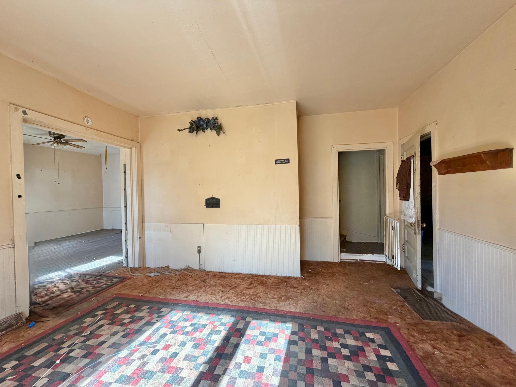 365 7th Avenue Property Photo 7