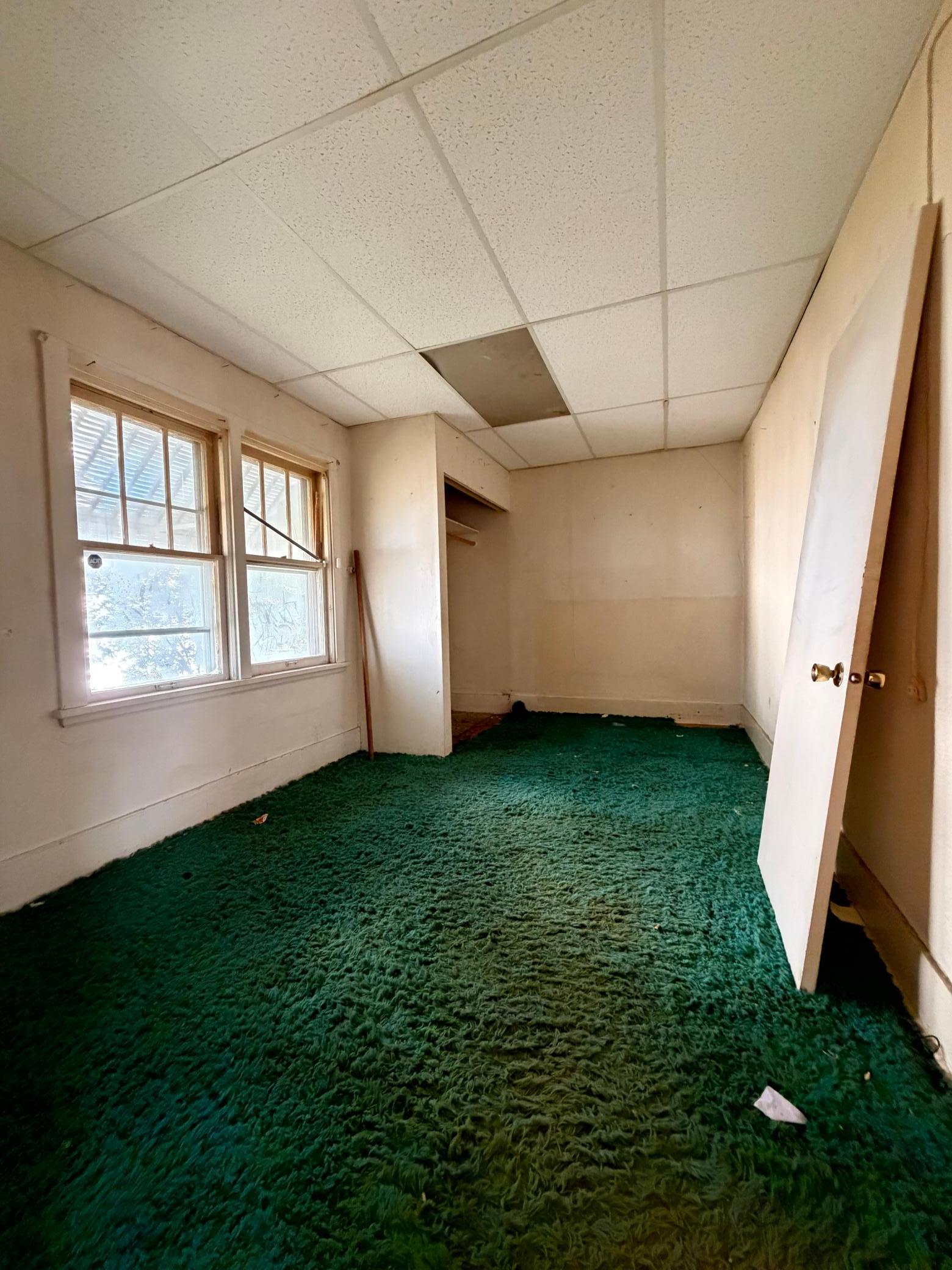 365 7th Avenue Property Photo 13