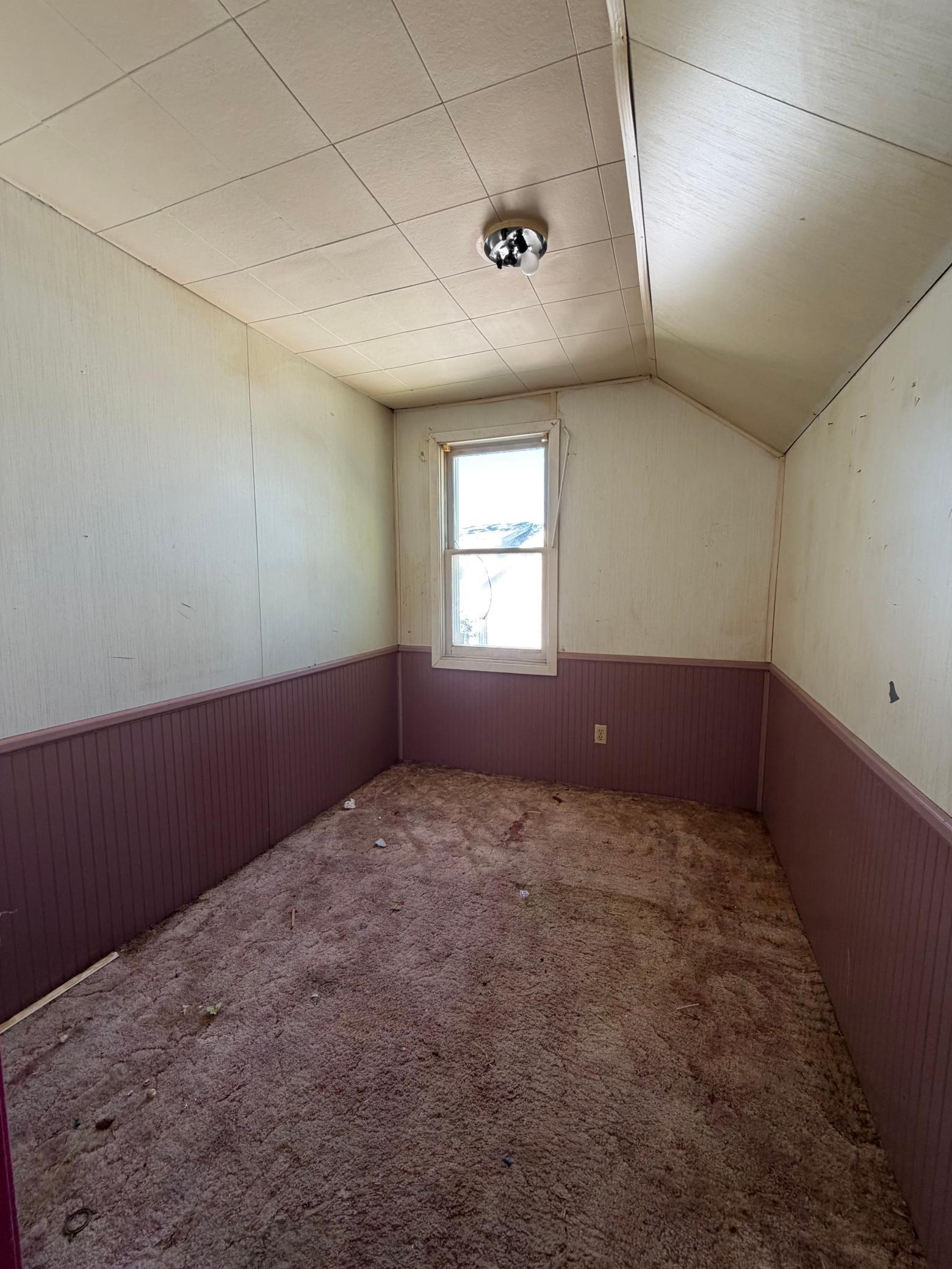 365 7th Avenue Property Photo 21