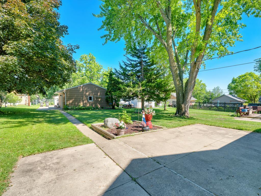 417 S Elm Street Property Photo 16