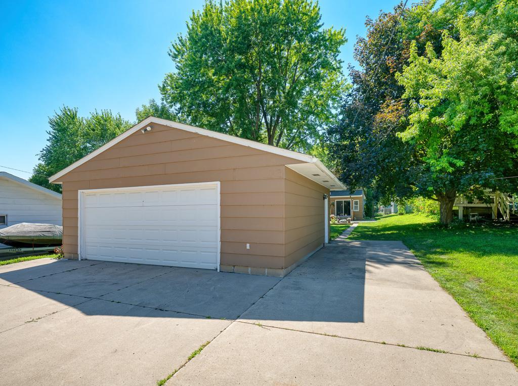 417 S Elm Street Property Photo 18