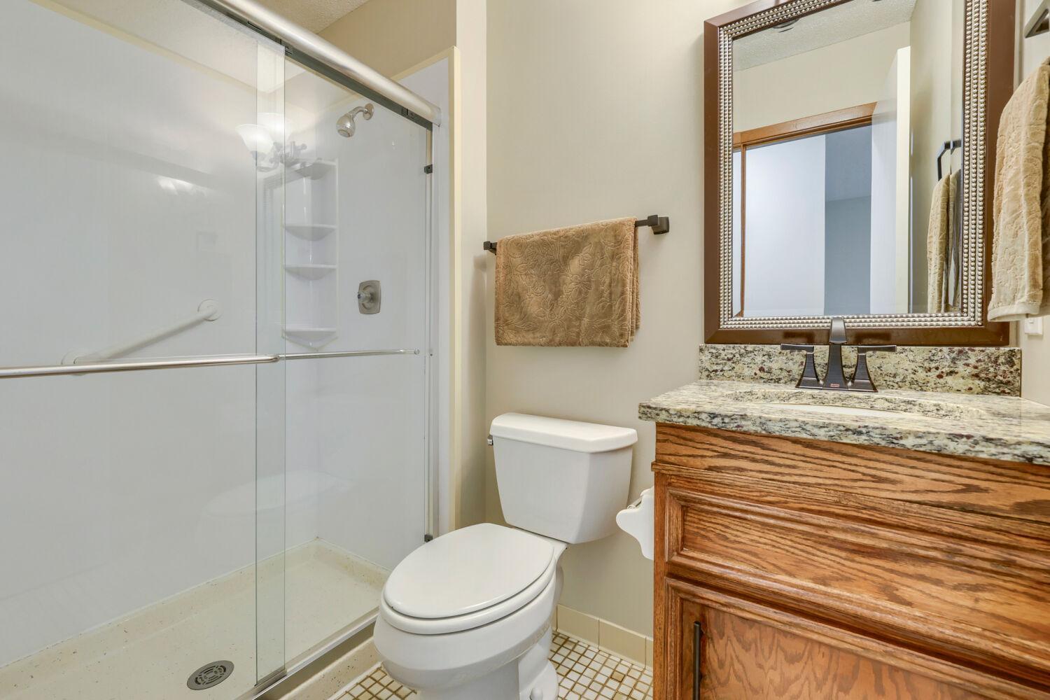 4118 Hemlock Lane N Property Photo 17