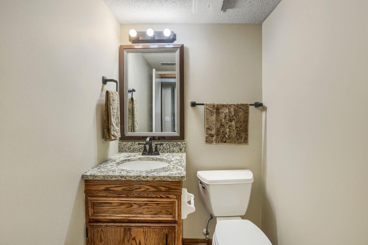 4118 Hemlock Lane N Property Photo 21