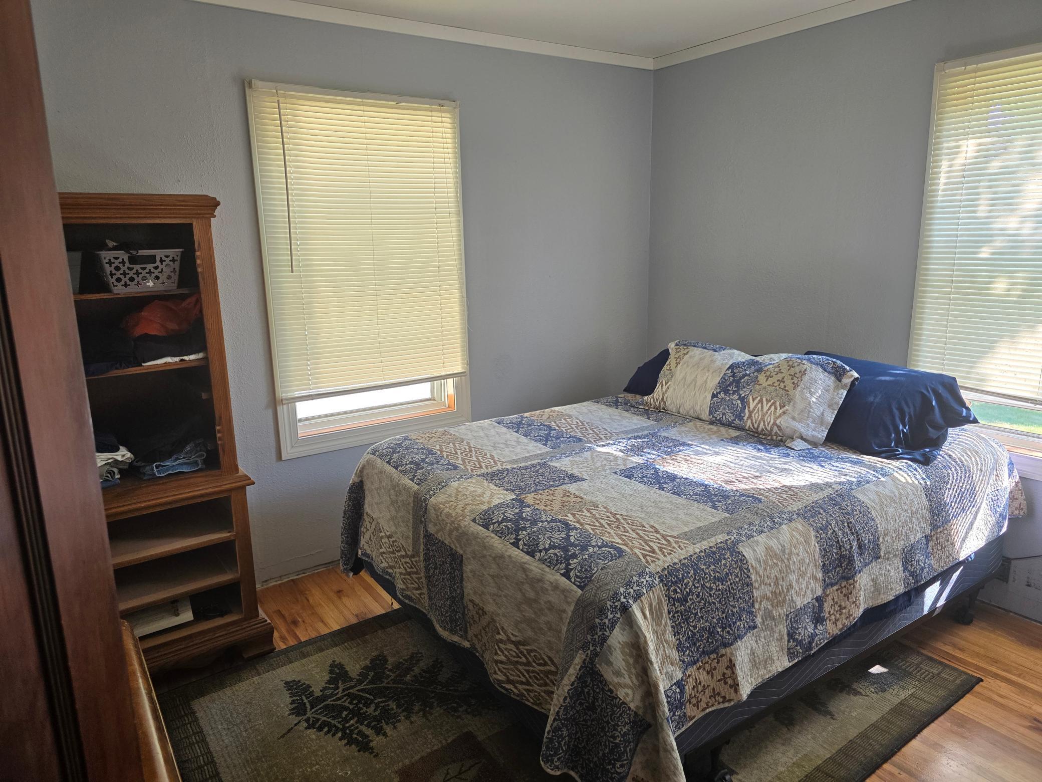 305 E Hill Drive Property Photo 7
