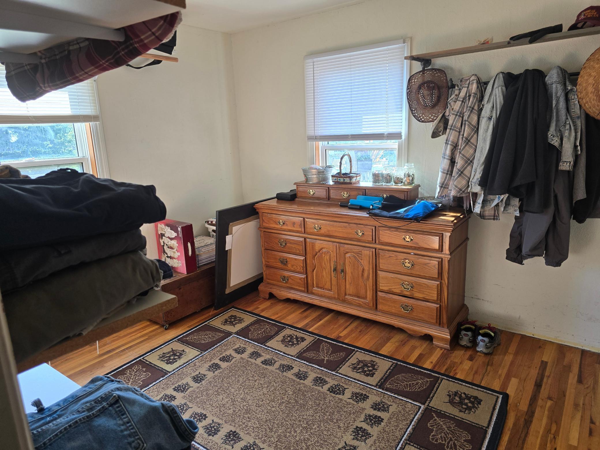 305 E Hill Drive Property Photo 8