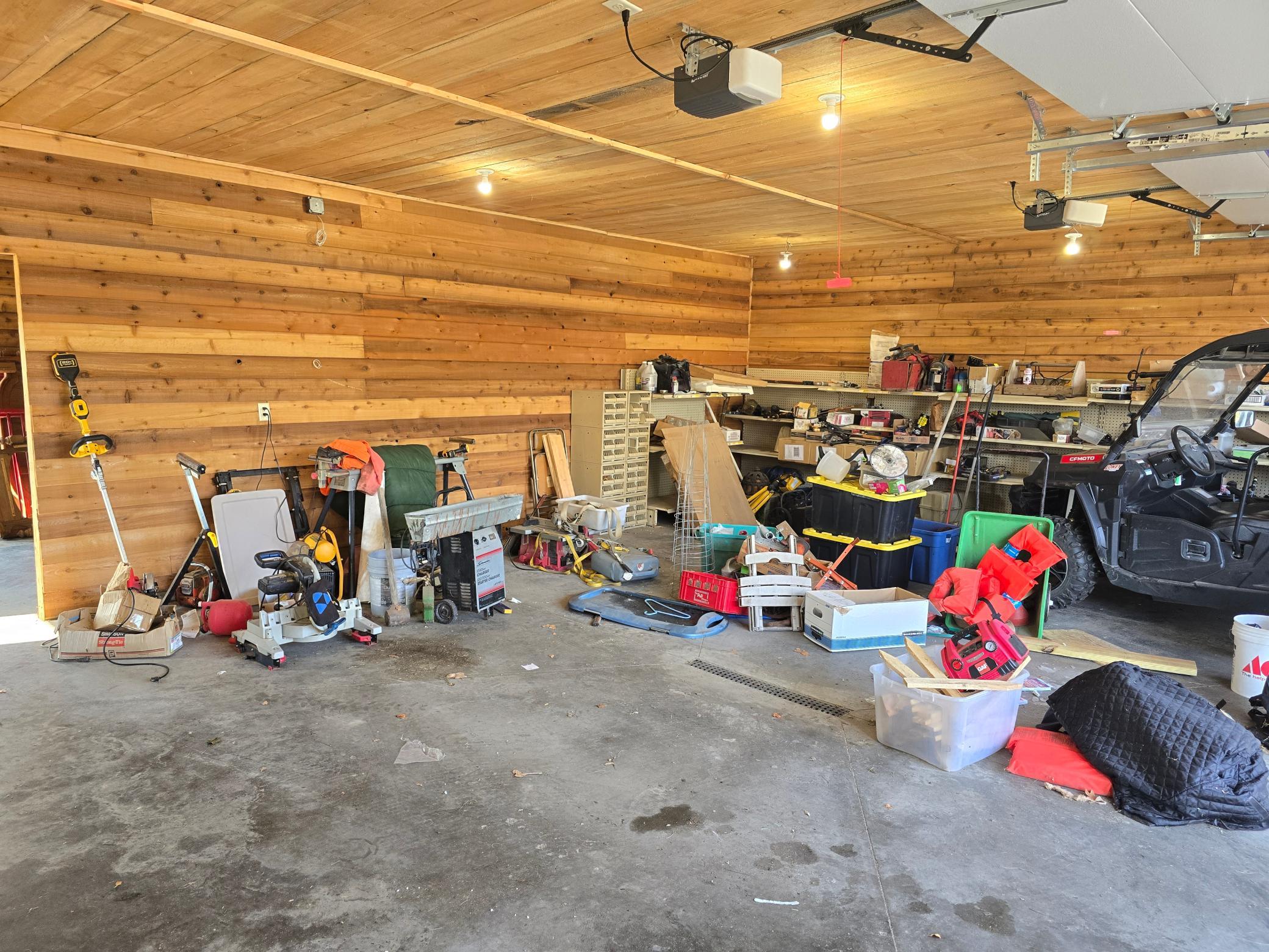 305 E Hill Drive Property Photo 11