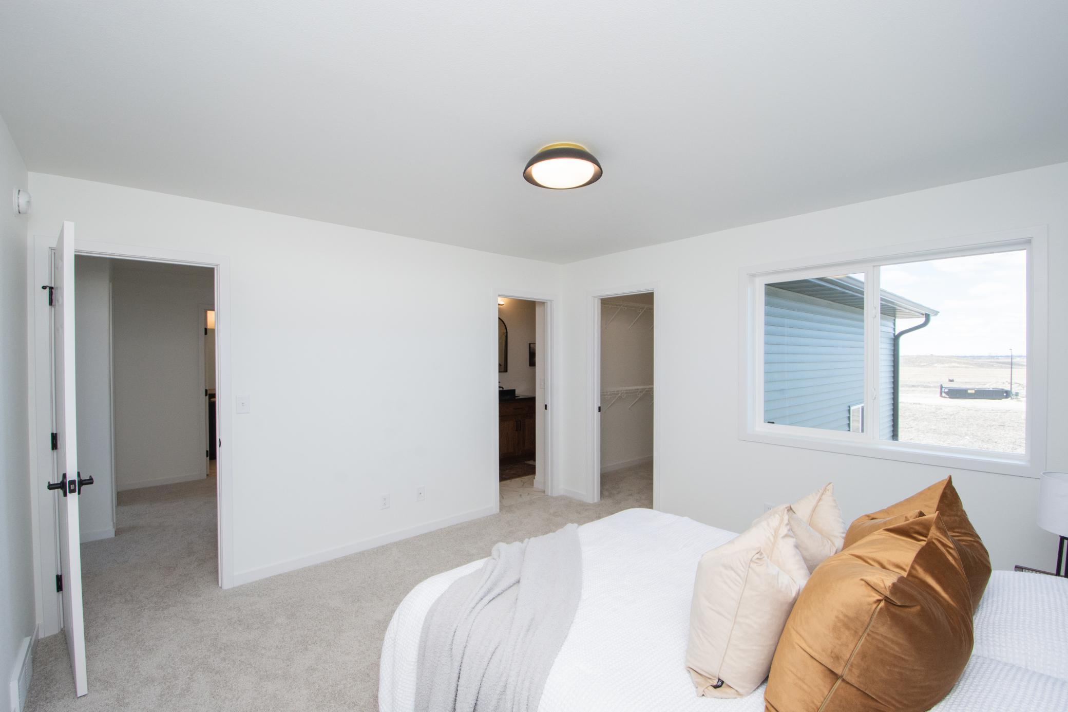 6747 Selkirk Drive S Property Photo 12