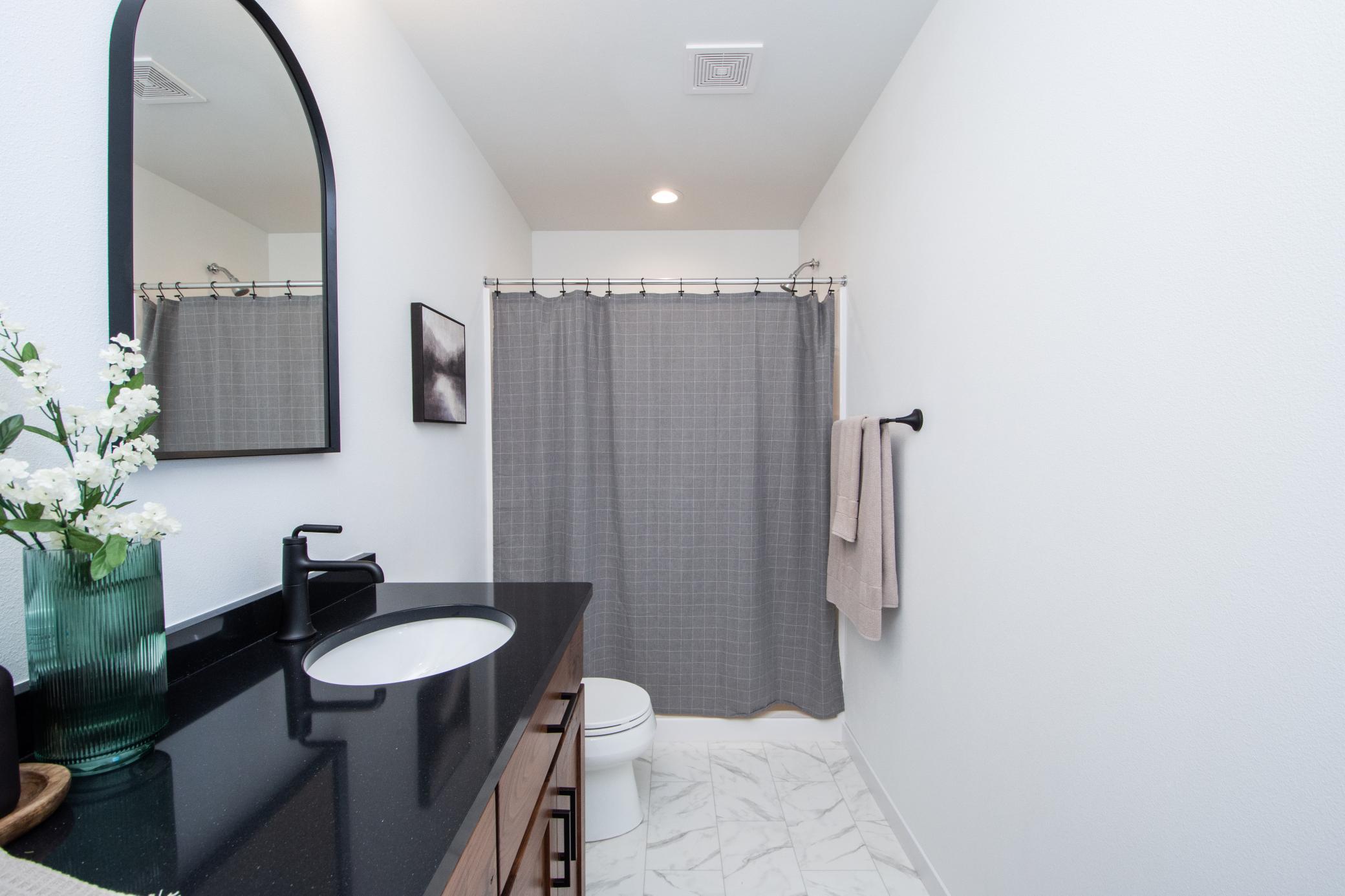 6747 Selkirk Drive S Property Photo 14