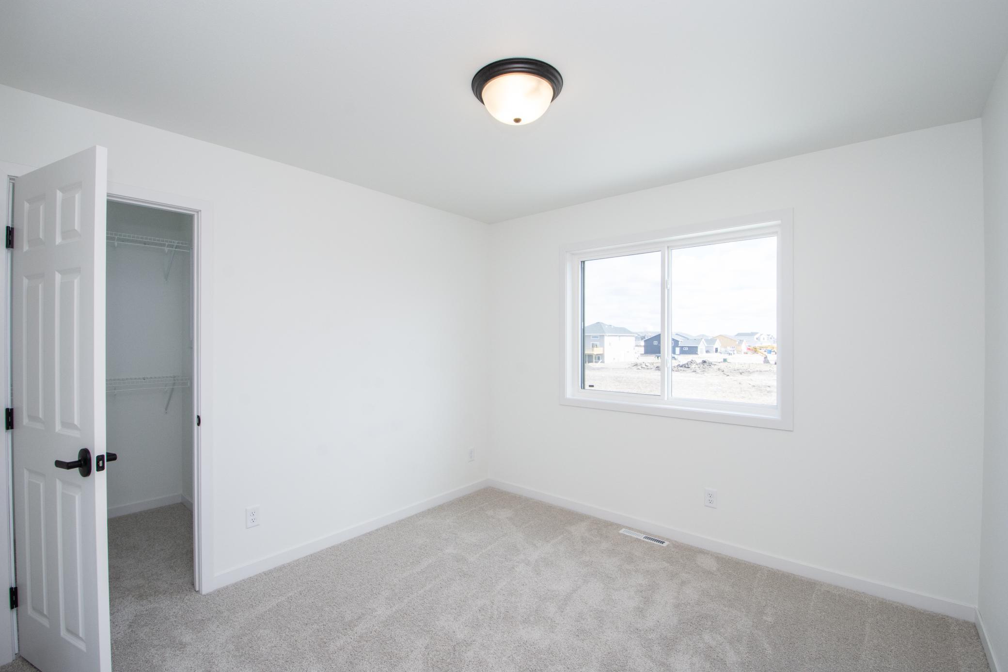6747 Selkirk Drive S Property Photo 17