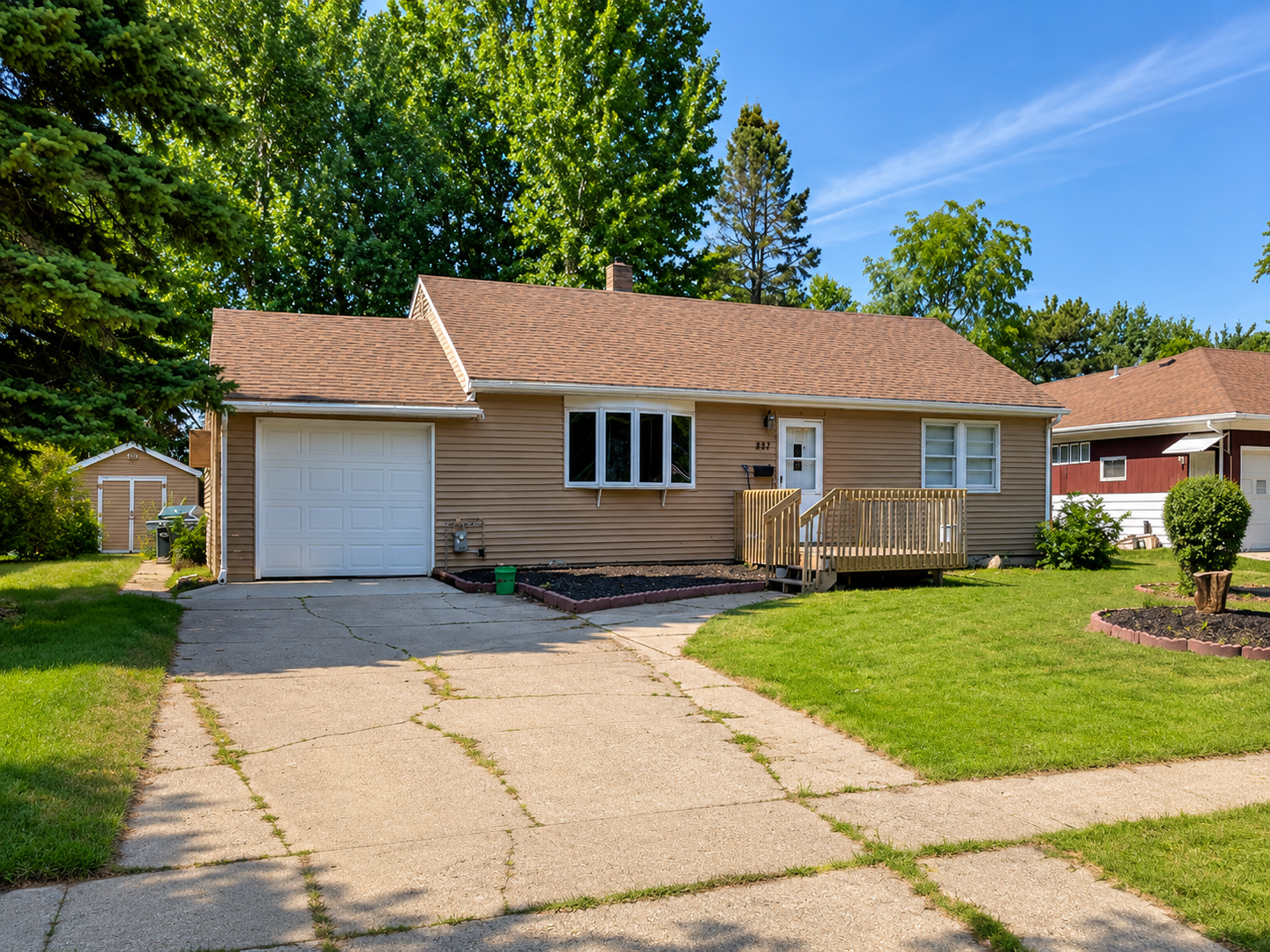 847 3rd Street N Property Photo 1