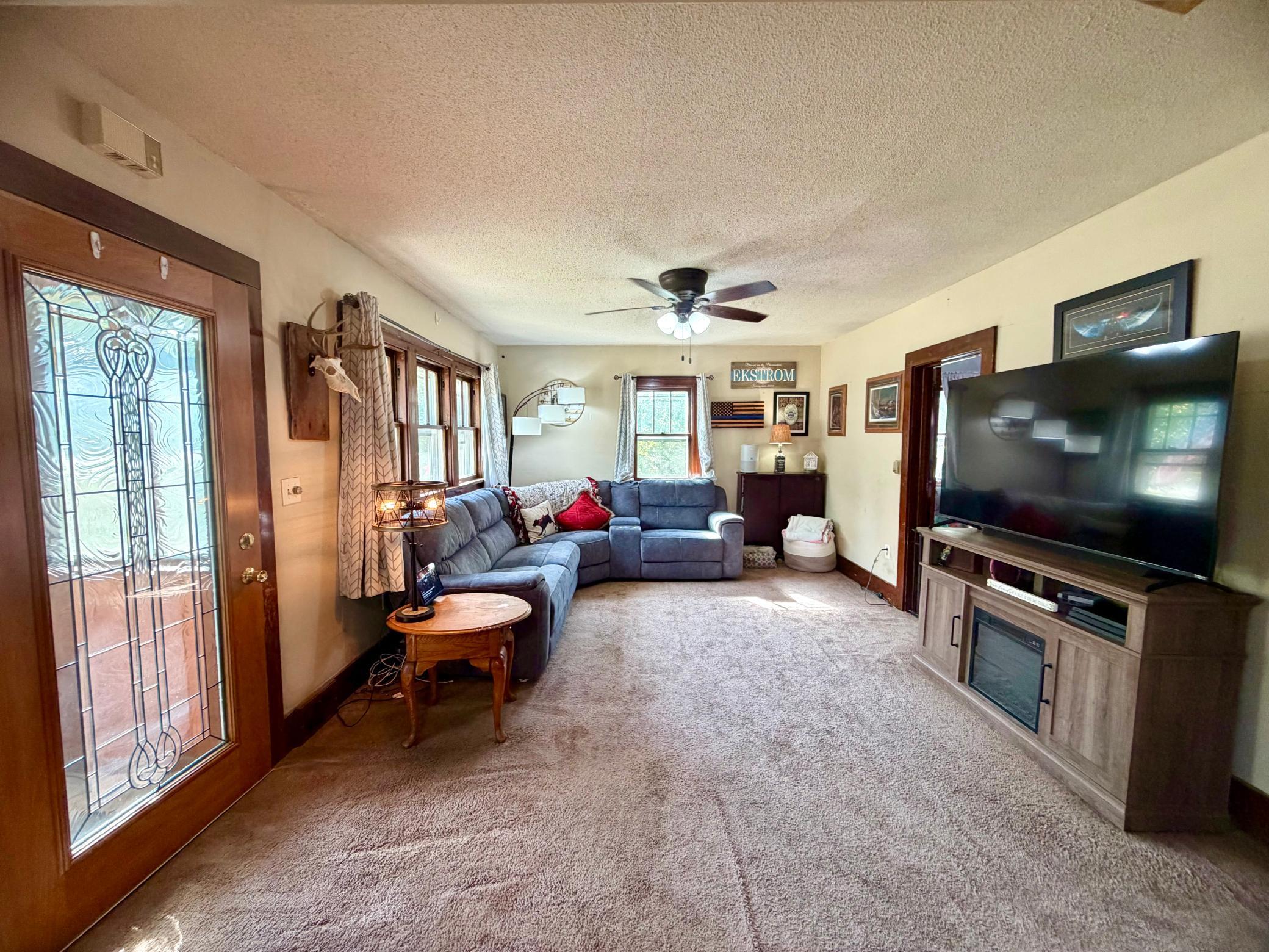514 State Street E Property Photo 10