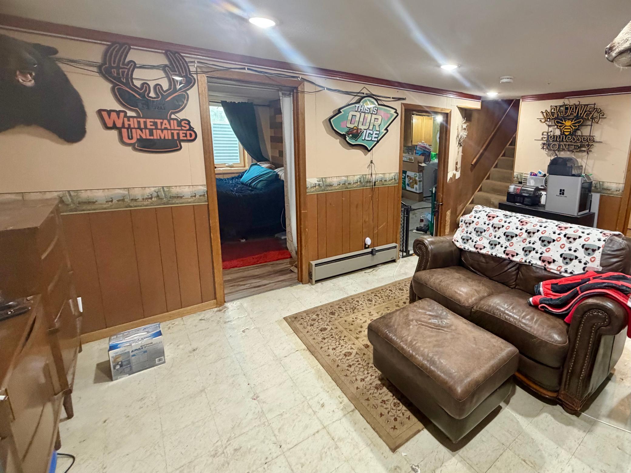 514 State Street E Property Photo 19