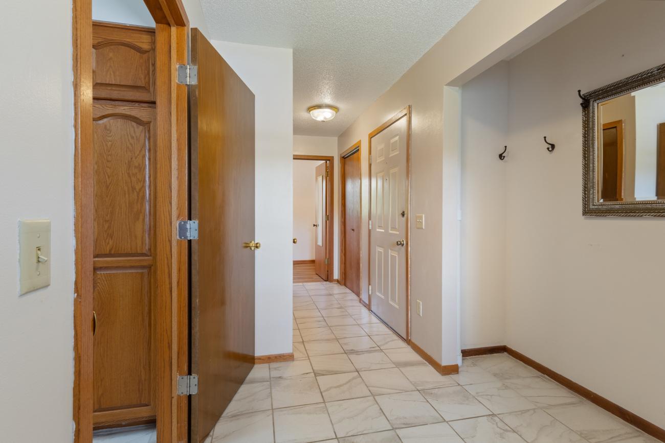 1433 Morris Avenue Property Photo 2