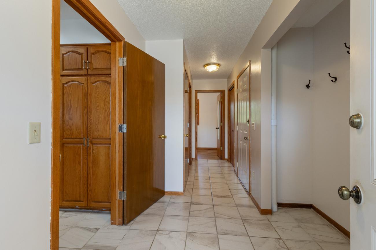 1433 Morris Avenue Property Photo 3