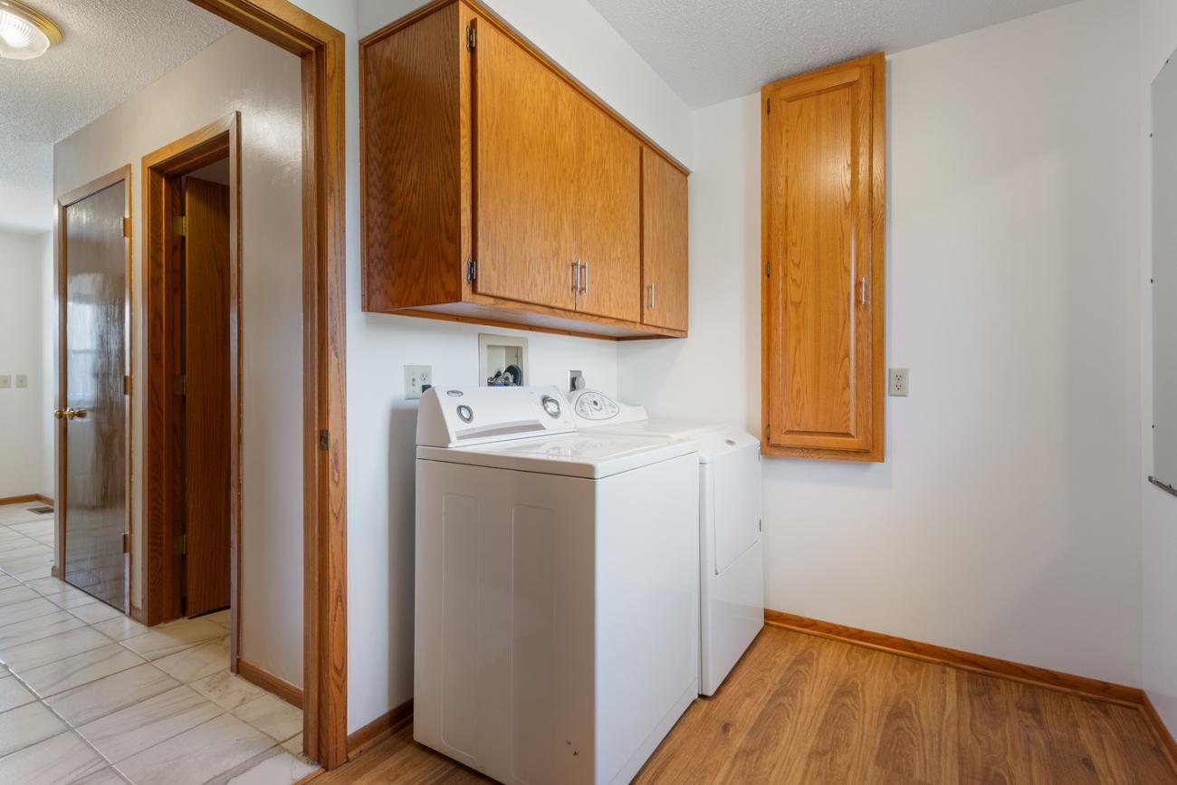 1433 Morris Avenue Property Photo 4