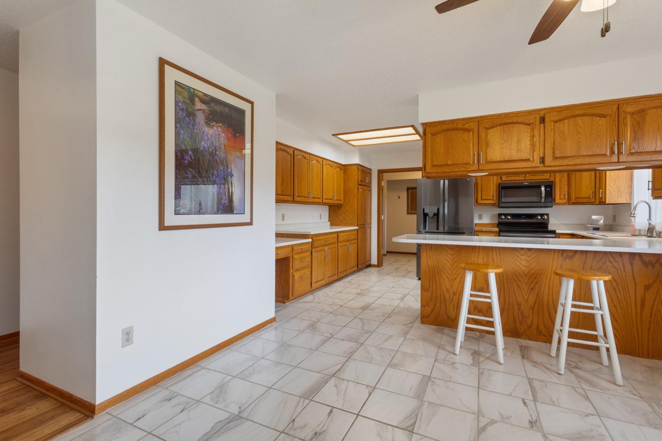 1433 Morris Avenue Property Photo 7