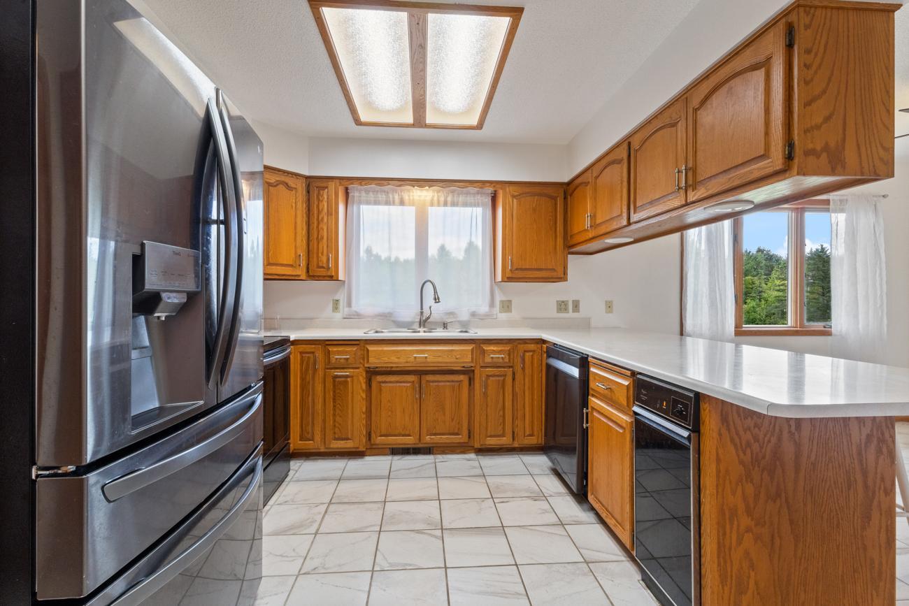 1433 Morris Avenue Property Photo 8