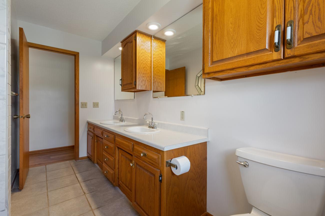 1433 Morris Avenue Property Photo 18