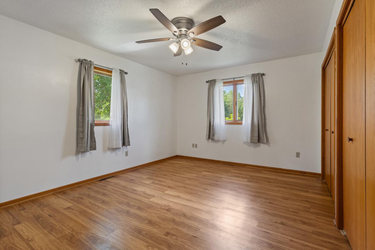 1433 Morris Avenue Property Photo 20