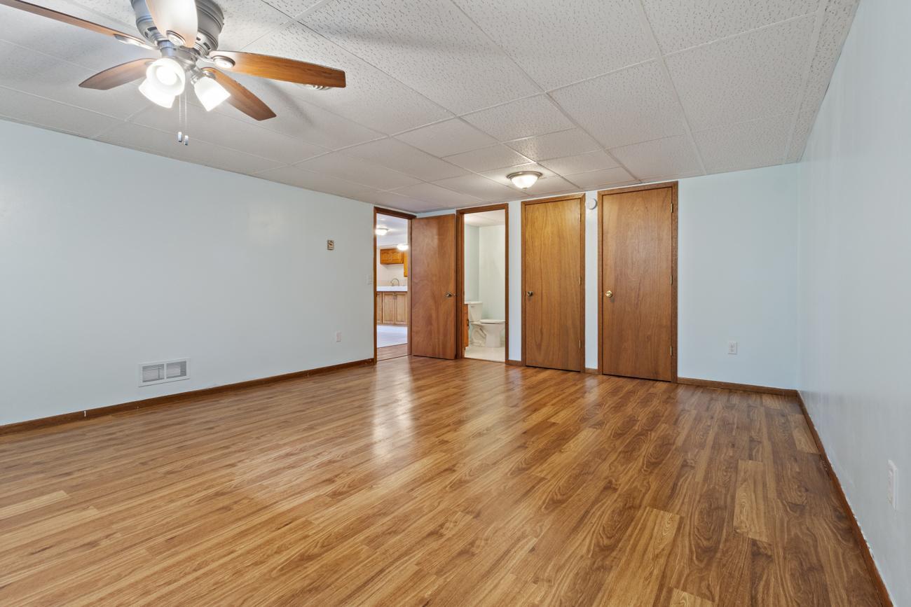 1433 Morris Avenue Property Photo 34
