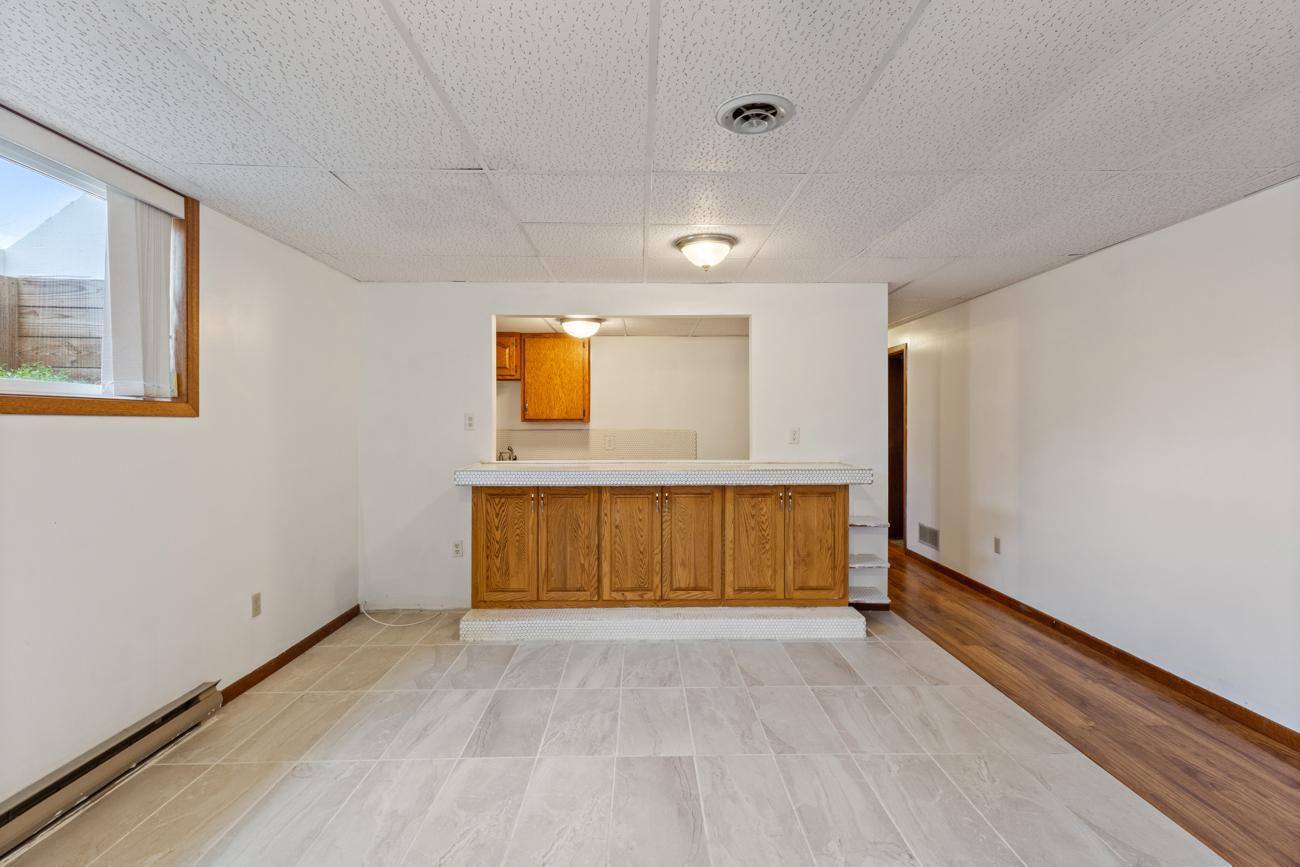1433 Morris Avenue Property Photo 37