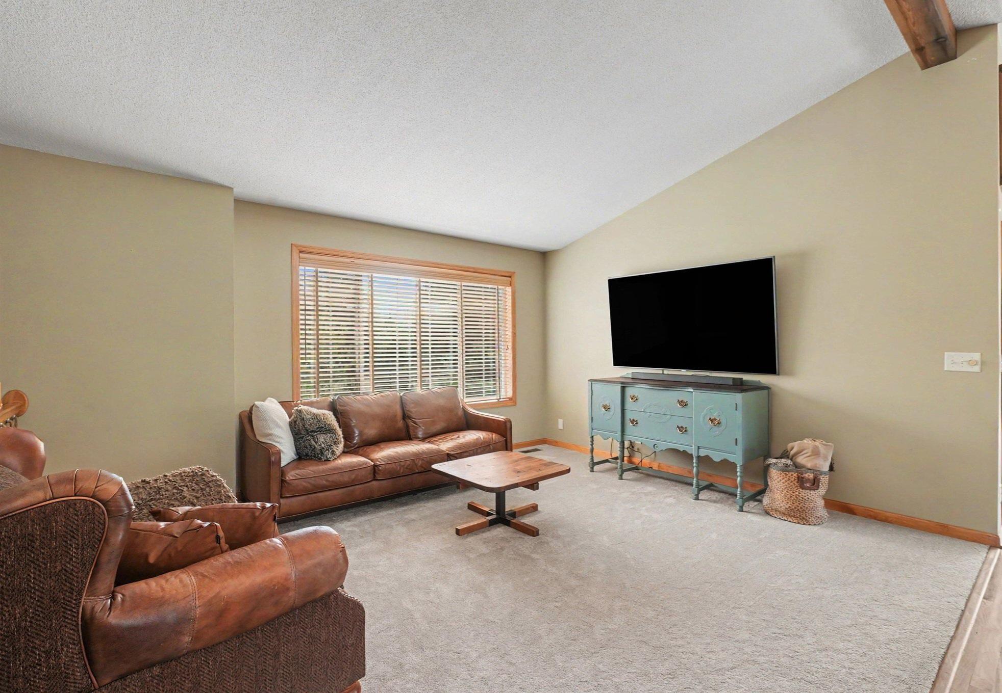 1906 Raleigh Road Property Photo 6