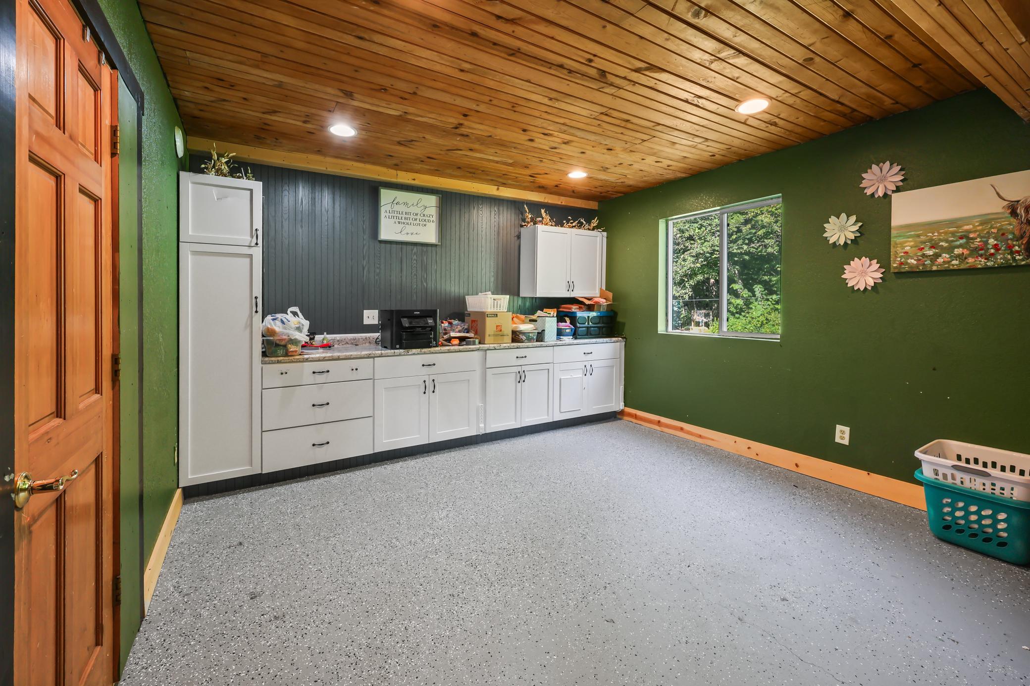 16962 State Highway 27 Property Photo 18
