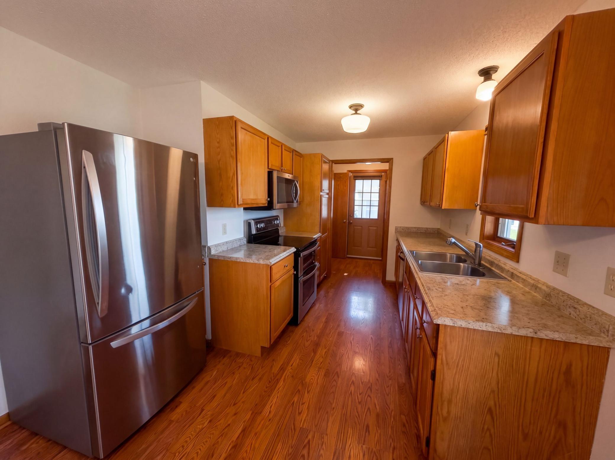 441 S Elm Street Property Photo 2