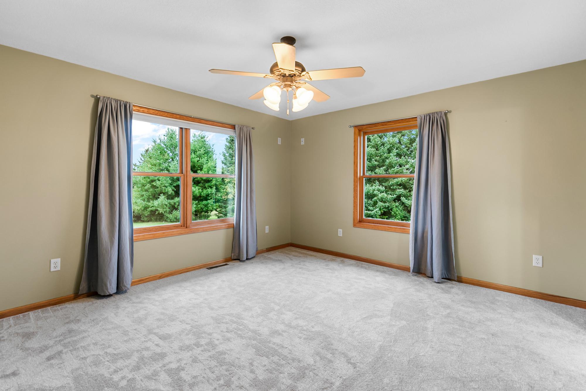 42790 Elmcrest Avenue Property Photo 15