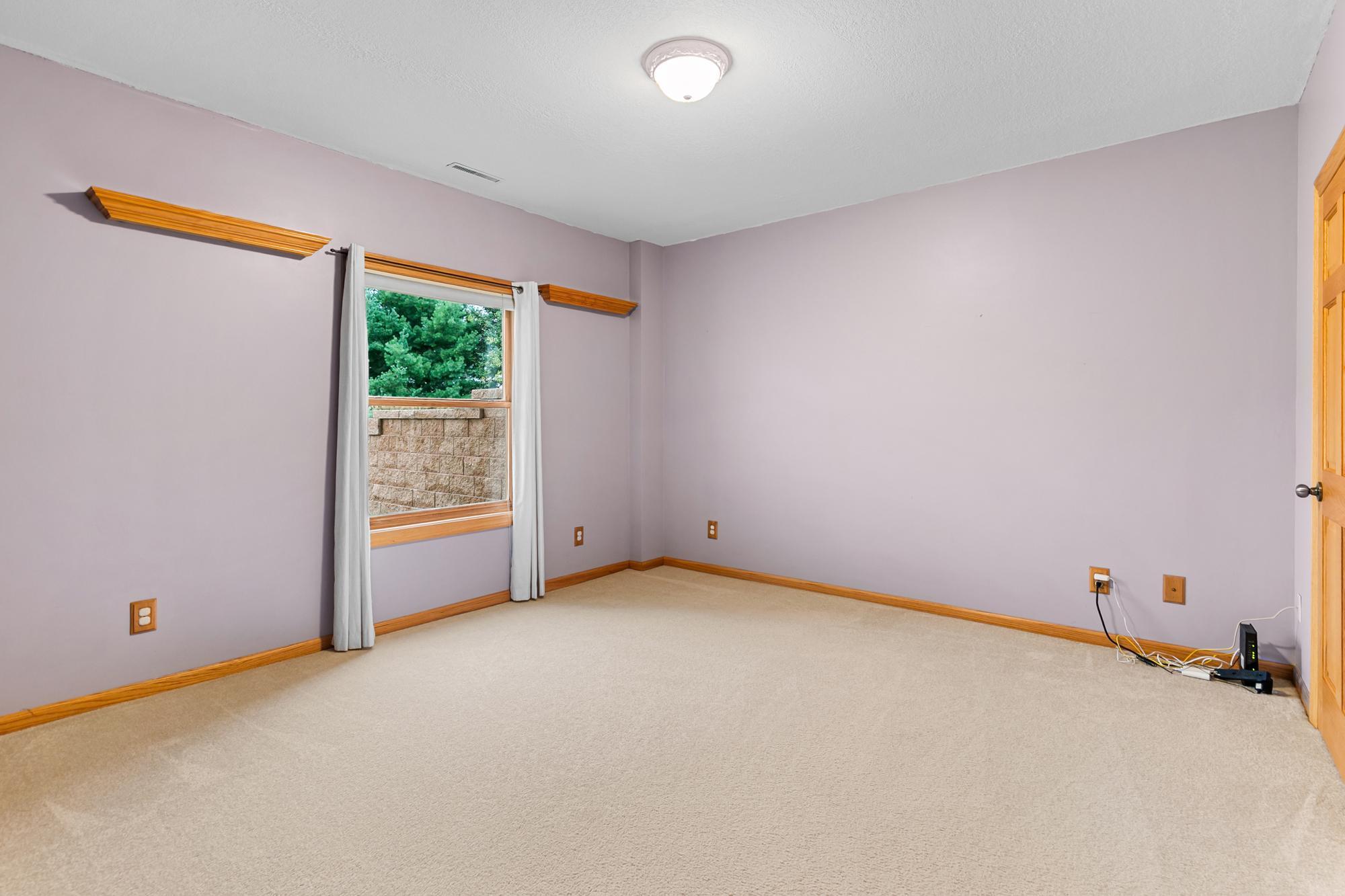 42790 Elmcrest Avenue Property Photo 24